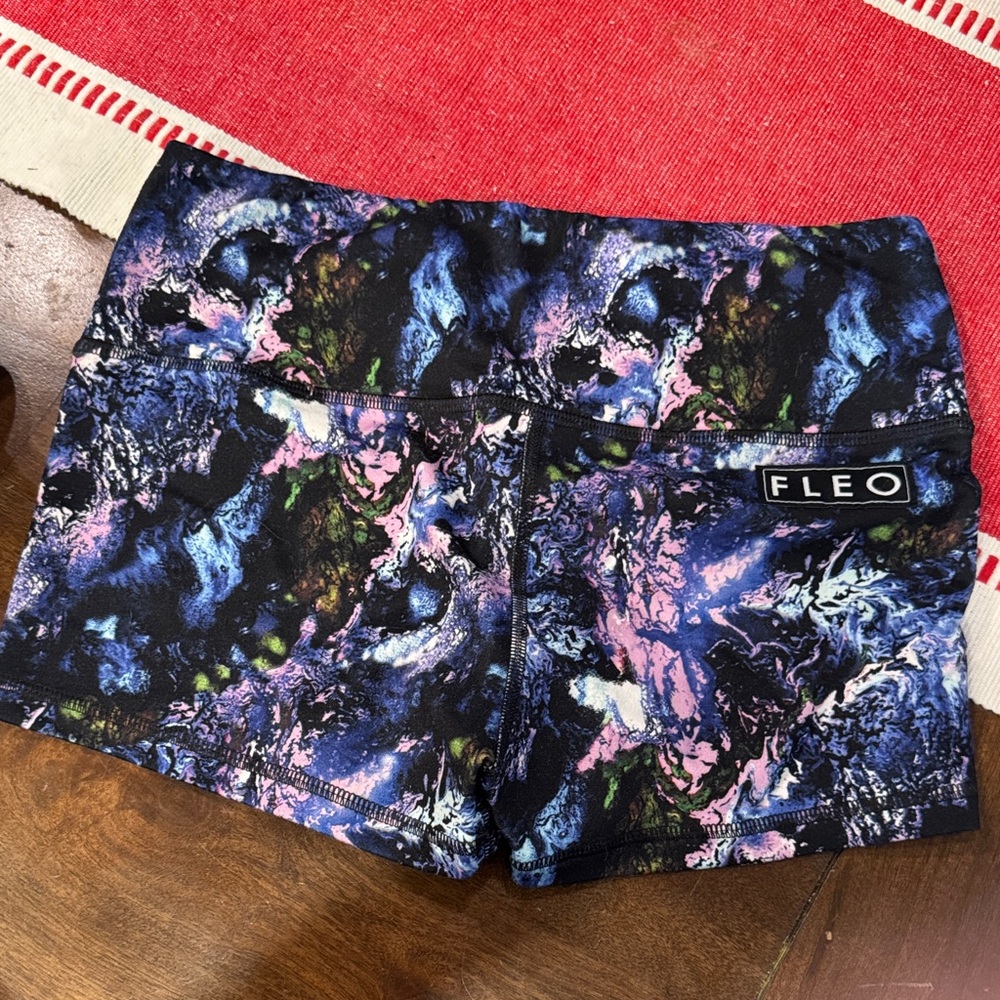 Fleo Women's Blue and Pink Athletic Shorts High Rise Original